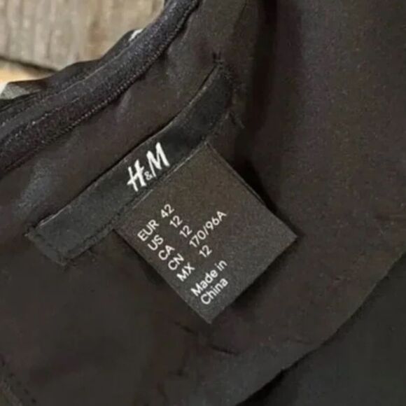 H&M Black and White Chevron One-Shoulder Dress Size 12 - Picture 6 of 7